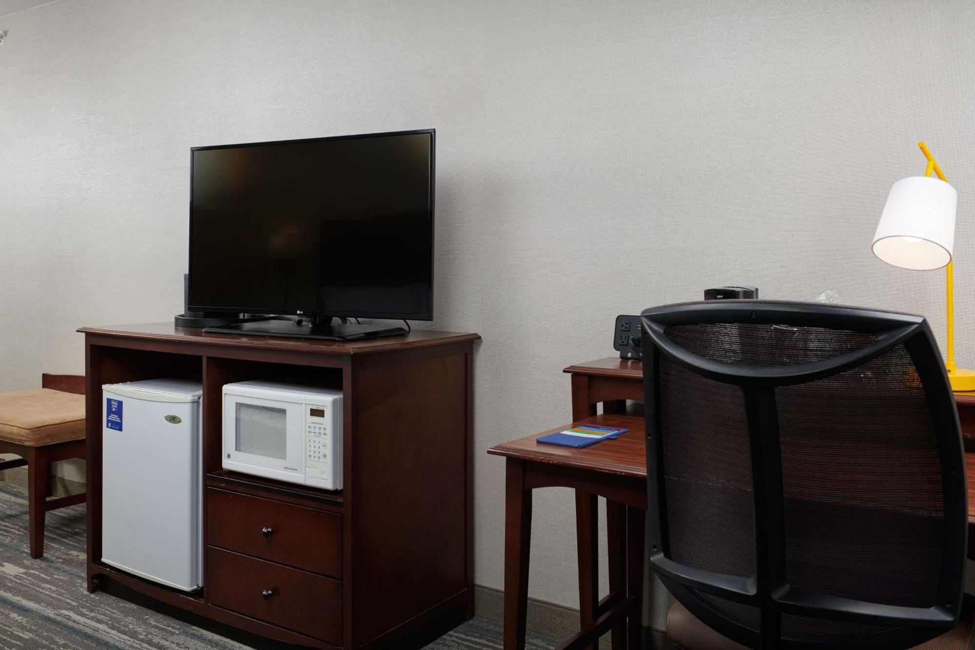Hampton Inn Έλενα Εξωτερικό φωτογραφία