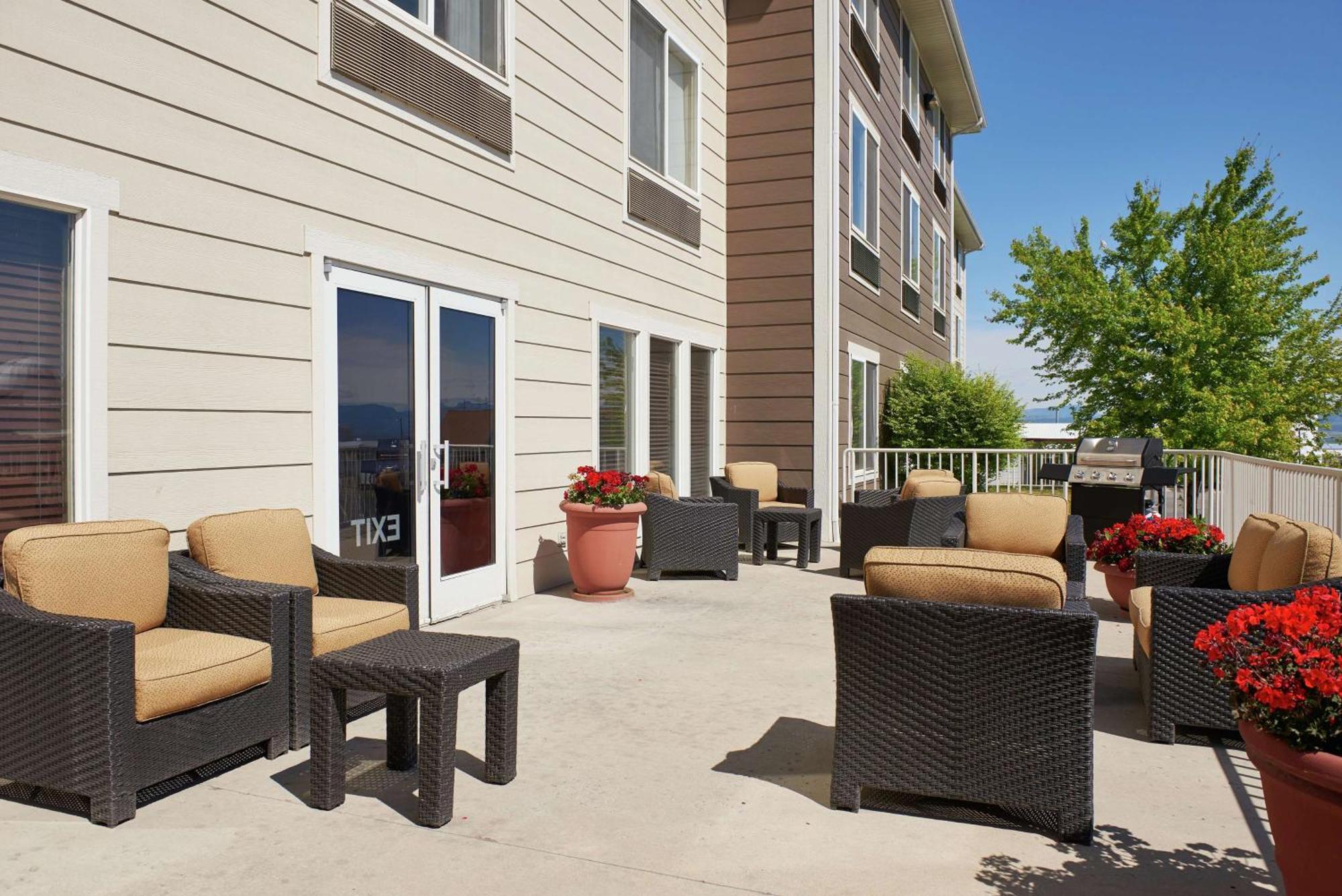 Hampton Inn Έλενα Εξωτερικό φωτογραφία