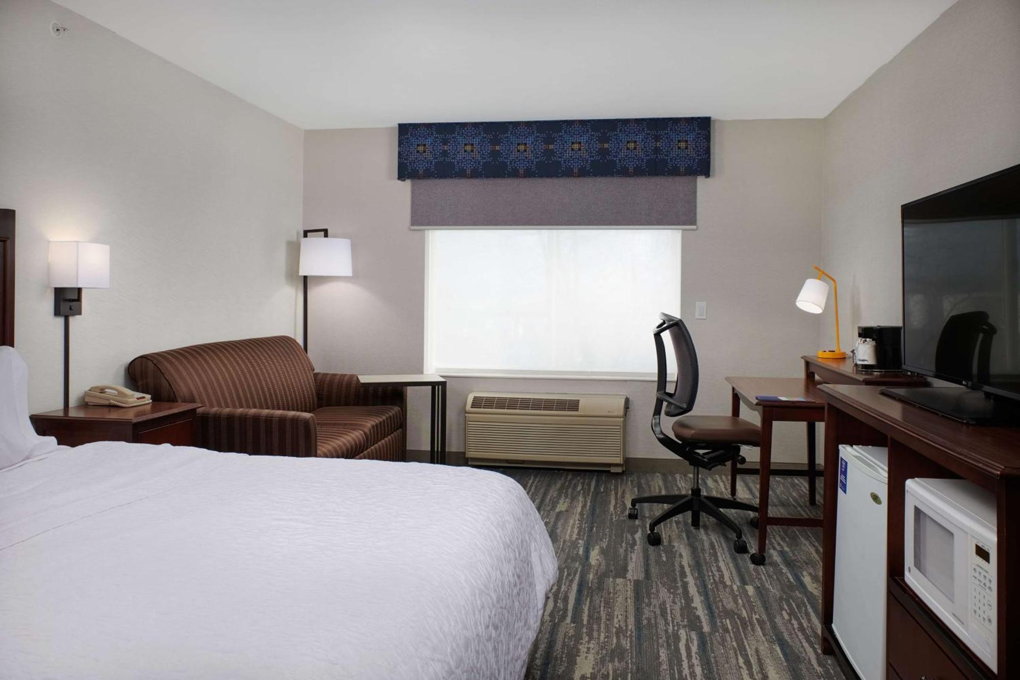Hampton Inn Έλενα Εξωτερικό φωτογραφία