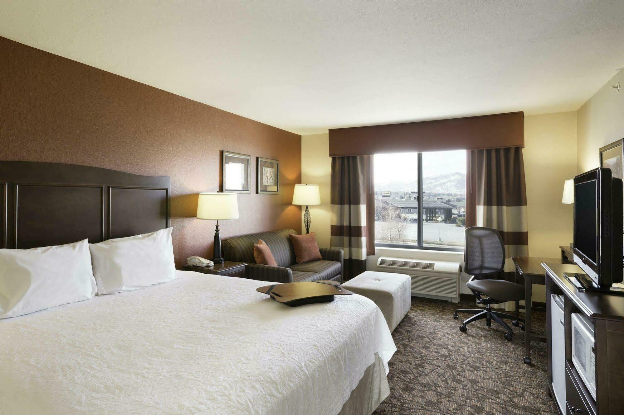 Hampton Inn Έλενα Εξωτερικό φωτογραφία